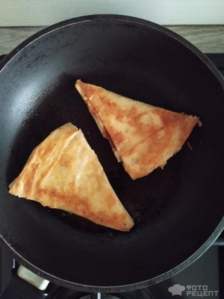 Рецепт: Лепешки с начинкой из пюре картофеля - По-домашнему на сковороде. Рецепт: Лепешки с начинкой из пюре картофеля - По-домашнему на сковороде.