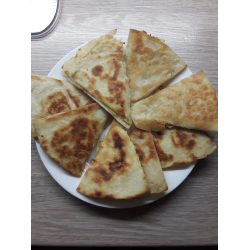 Рецепт: Лепешки с начинкой из пюре картофеля - По-домашнему на сковороде. Рецепт: Лепешки с начинкой из пюре картофеля - По-домашнему на сковороде.