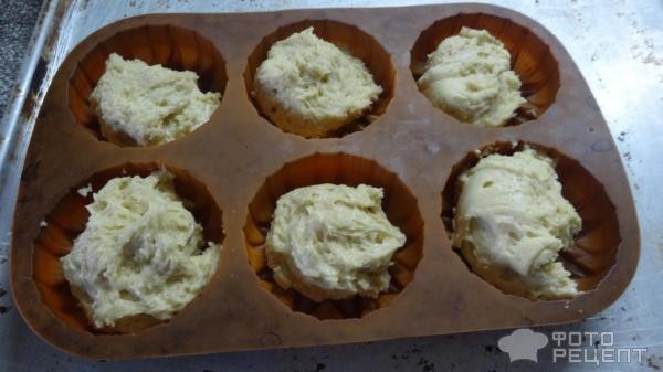 Рецепт: Кекс с начинкой из клюквенного желе - Простые и очень вкусные. Рецепт: Кекс с начинкой из клюквенного желе - Простые и очень вкусные.