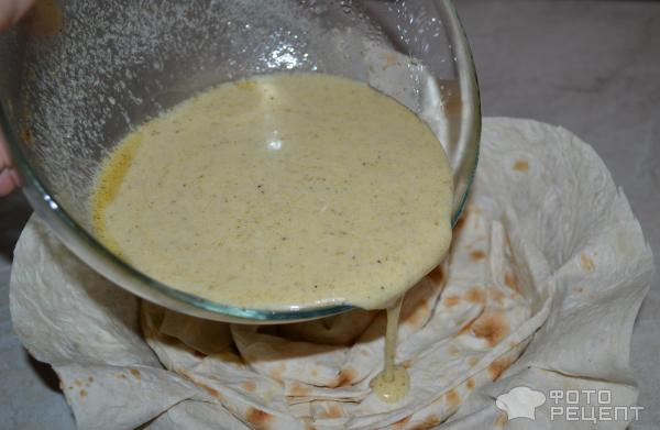 Рецепт: Пирог из лаваша с творогом - С зеленым луком, сметаной и пряностями Рецепт: Пирог из лаваша с творогом - С зеленым луком, сметаной и пряностями