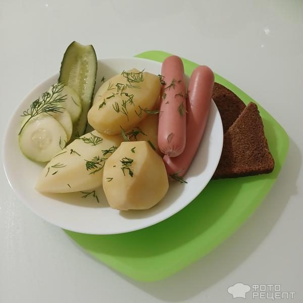 Рецепт: Малосольные огурчики с кабачками в горячем маринаде - Быстрый способ засолки малосольных огурцов горячим маринадом. С молодыми кабачками и чесноком. Рецепт: Малосольные огурчики с кабачками в горячем маринаде - Быстрый способ засолки малосольных огурцов горячим маринадом. С молодыми кабачками и чесноком.