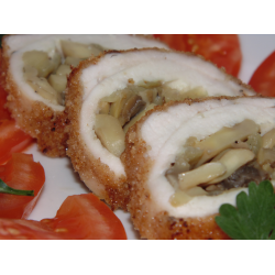 Рецепт: Рулетики из куриного филе - С сыром, творогом, пряностями и сметаной Рецепт: Рулетики из куриного филе - С сыром, творогом, пряностями и сметаной