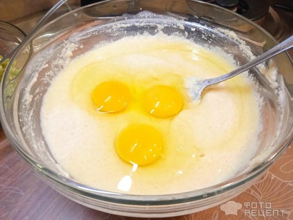 Рецепт: Сезонный пирог из ревеня - в стиле манника, вкусно по домашнему Рецепт: Сезонный пирог из ревеня - в стиле манника, вкусно по домашнему
