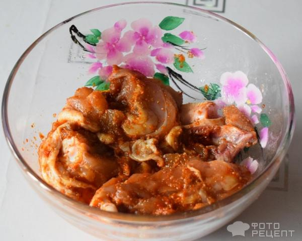 Рецепт: Куриный окорочок с овощами в горшочках - с копчёной паприкой Рецепт: Куриный окорочок с овощами в горшочках - с копчёной паприкой