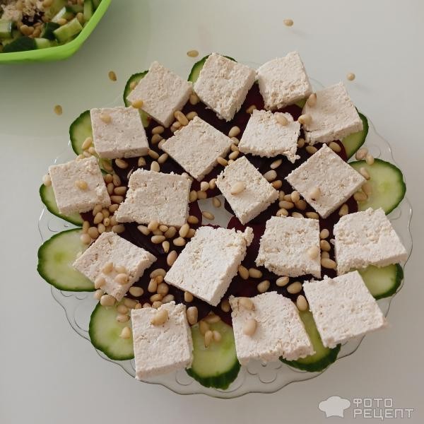 Рецепт: Закуска из печеной свеклы с сыром из ряженки и кедровыми орехами - Вкусная и полезная ПП-закуска всего из трех ингредиентов. Рецепт: Закуска из печеной свеклы с сыром из ряженки и кедровыми орехами - Вкусная и полезная ПП-закуска всего из трех ингредиентов.