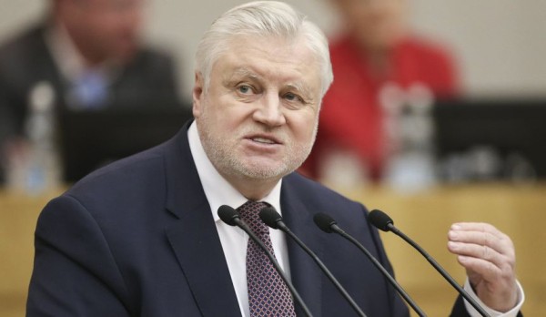В Госдуме предложили снижать цены на питание в аэропортах при введении ограничений В Госдуме предложили снижать цены на питание в аэропортах при введении ограничений
