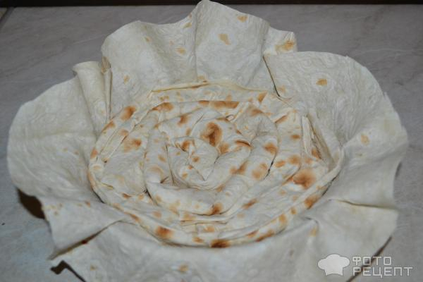 Рецепт: Пирог из лаваша с творогом - С зеленым луком, сметаной и пряностями Рецепт: Пирог из лаваша с творогом - С зеленым луком, сметаной и пряностями