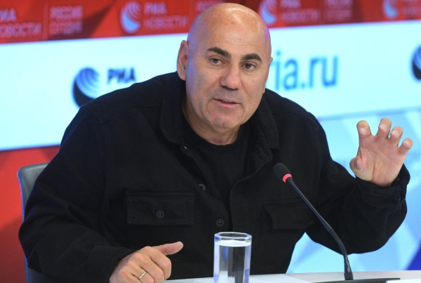 Иосиф Пригожин назвал Инстасамку "патриотом своей страны" Иосиф Пригожин назвал Инстасамку "патриотом своей страны"