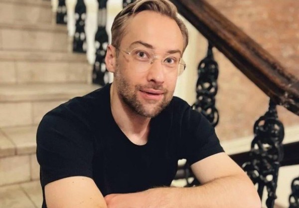 Дмитрий Шепелев сделал предложение руки и сердца матери младшего сына Дмитрий Шепелев сделал предложение руки и сердца матери младшего сына
