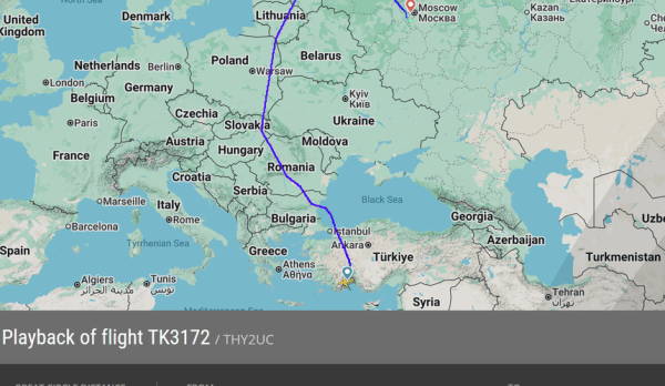 Туристы Turkish Airlines добираются из Москвы в Петербург на такси за 70 тысяч Туристы Turkish Airlines добираются из Москвы в Петербург на такси за 70 тысяч