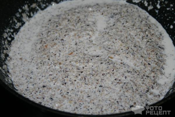 Рецепт: Капустные оладьи - под сливочно-грибным соусом Рецепт: Капустные оладьи - под сливочно-грибным соусом