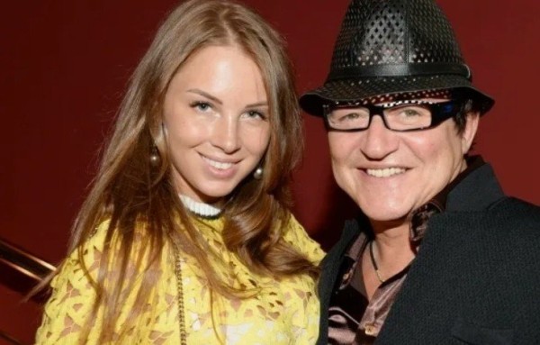 В Сети появились слухи о разводе Дмитрия и Полины Дибровых В Сети появились слухи о разводе Дмитрия и Полины Дибровых