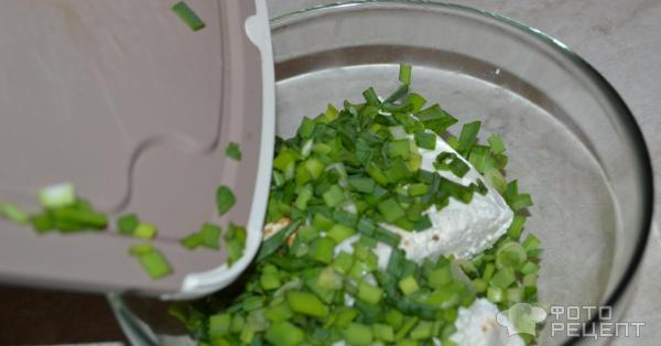 Рецепт: Пирог из лаваша с творогом - С зеленым луком, сметаной и пряностями Рецепт: Пирог из лаваша с творогом - С зеленым луком, сметаной и пряностями