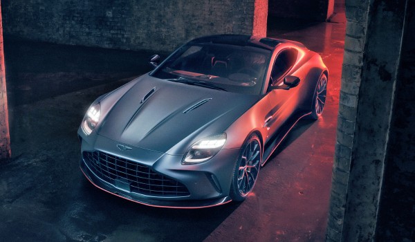 Суперкар Aston Martin Vantage S: новая топ-версия Суперкар Aston Martin Vantage S: новая топ-версия