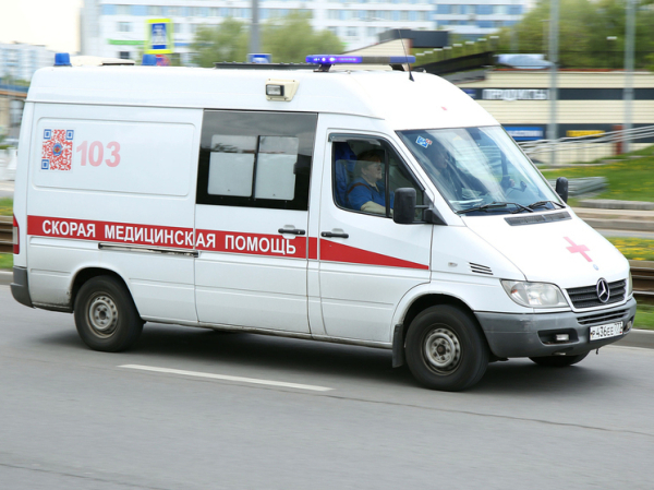 Два человека пострадали от удара молнии в Москве