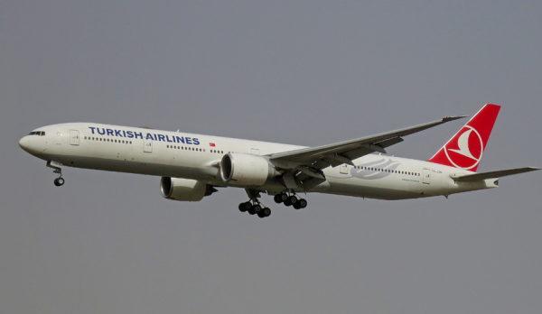 Авиакомпания Turkish Airlines сначала на 21 час перенесла, а потом отменила рейс в Анталью Авиакомпания Turkish Airlines сначала на 21 час перенесла, а потом отменила рейс в Анталью