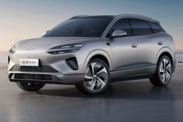 Кроссовер BYD Sealion 06 готов к выходу на рынок Китая Кроссовер BYD Sealion 06 готов к выходу на рынок Китая