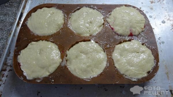 Рецепт: Кекс с начинкой из клюквенного желе - Простые и очень вкусные. Рецепт: Кекс с начинкой из клюквенного желе - Простые и очень вкусные.