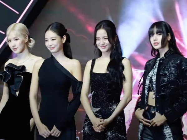 Новый клип BlackPink вызвал у фанатов отвращение