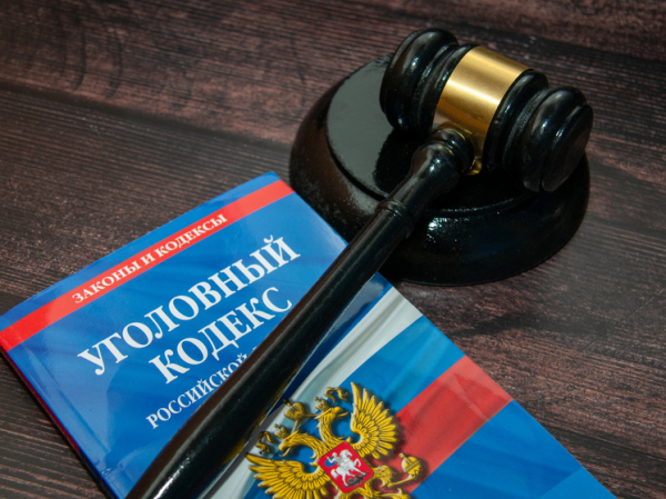 Подросток в Приморье избежал СИЗО после выстрела в глаз сверстнику из-за ревности