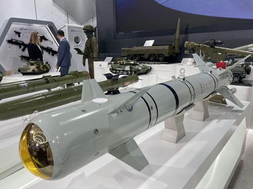 Российские корректируемые боеприпасы произвели фурор на оружейном салоне Российские корректируемые боеприпасы произвели фурор на оружейном салоне