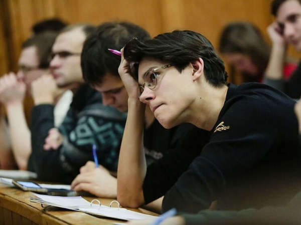 Сбер направил офферы 155 выпускникам Российской экономической школы