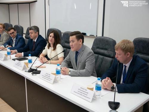 «Технологическое предпринимательство на Дальнем Востоке: новые перспективы и сотрудничество вузов»   «Технологическое предпринимательство на Дальнем Востоке: новые перспективы и сотрудничество вузов»