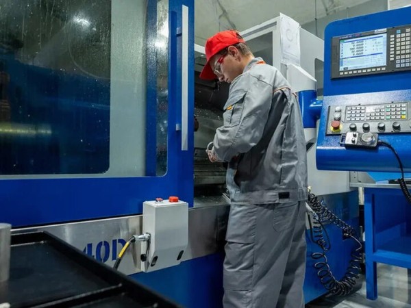 В Москве зафиксирован рекордный рост интереса девятиклассников к колледжам: выбор в пользу быстрого старта в профессии