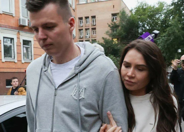 Аккаунт Лерчек в социальных сетях вновь взломали Аккаунт Лерчек в социальных сетях вновь взломали