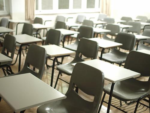 72% учителей уходят с работы в первые два года 72% учителей уходят с работы в первые два года