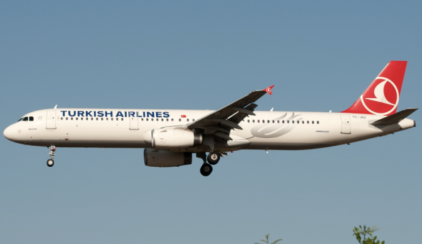 Turkish Airlines продлила рейсы в Анталью из Санкт-Петербурга Turkish Airlines продлила рейсы в Анталью из Санкт-Петербурга