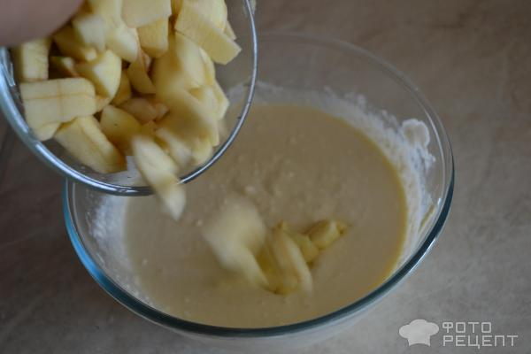 Рецепт: Творожная запеканка без муки и манки - С яблоками, корицей и медом Рецепт: Творожная запеканка без муки и манки - С яблоками, корицей и медом
