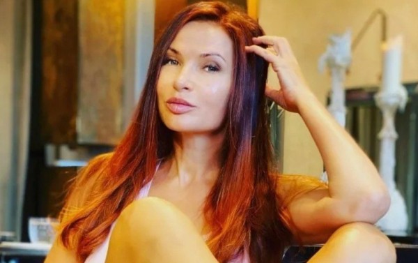 Эвелина Бледанс поддержала супругу Дмитрия Диброва Эвелина Бледанс поддержала супругу Дмитрия Диброва