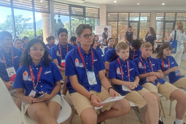 Наш ответ американскому послу Саманте Смит: как живет кумир советских школьников Катя Лычева