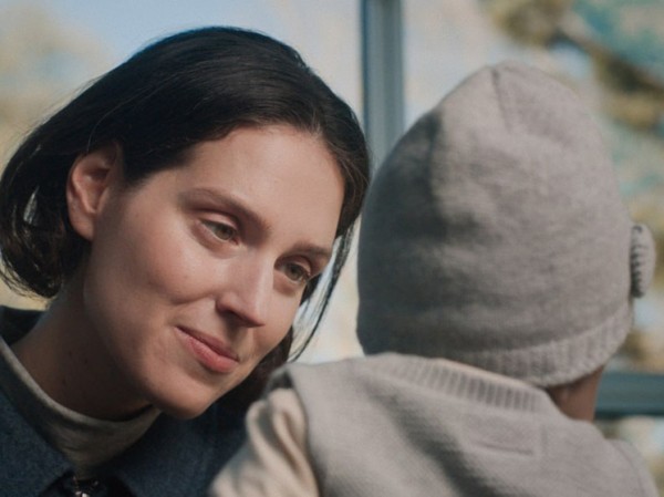 После недельного проката  фильм Евы Виктор лишили прокатного удостоверения