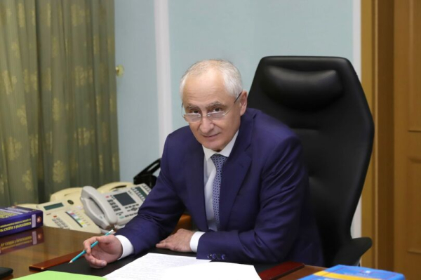 «Прячут птиц в бамперах»: заместитель руководителя ФТС рассказал о новых уловках контрабандистов