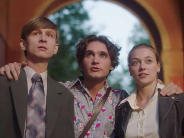 Шпионаж и аморальная любовь: антисоветский флер сериала «Чистые руки»
