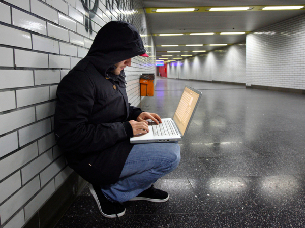 В киберкиллеры на каникулах: учащиеся признались, зачем берут хакерские заказы