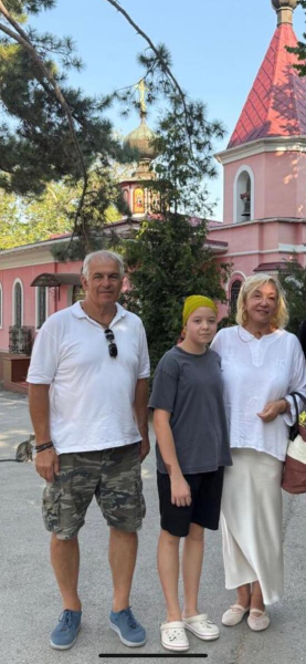 Ведущая Арина Шарапова отправилась в монастырь