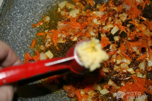 Рецепт: Жареные огурцы - закуска с пассерованными овощами Рецепт: Жареные огурцы - закуска с пассерованными овощами