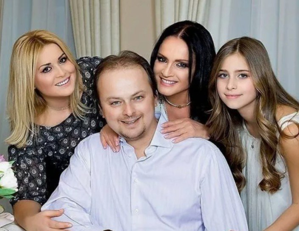 Сын Софии Ротару боится потерять родительский дом в Ялте Сын Софии Ротару боится потерять родительский дом в Ялте