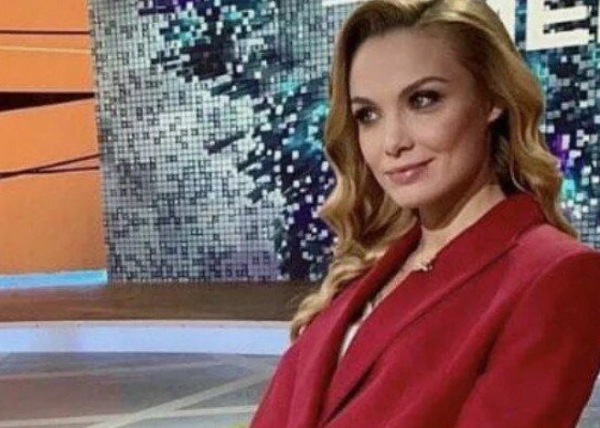 Татьяна Арнтгольц озвучила причину ухода из известной программы Татьяна Арнтгольц озвучила причину ухода из известной программы