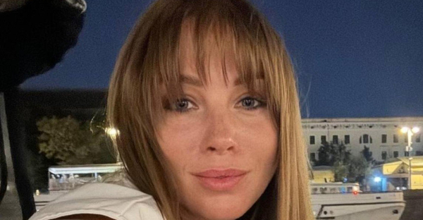 Полина Диброва опровергла сделанные ей пластические операции Полина Диброва опровергла сделанные ей пластические операции