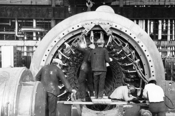 Атом — НАШ!