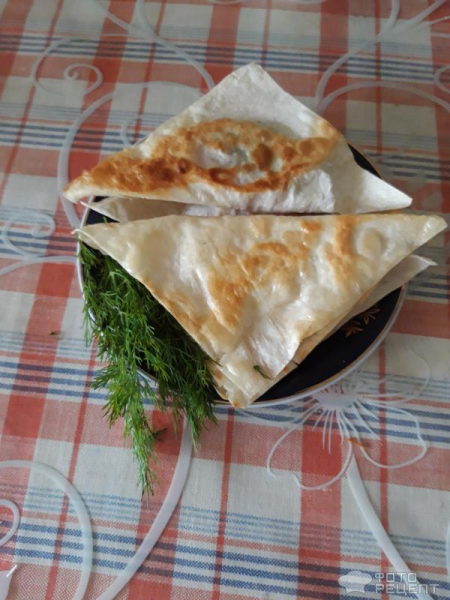 Рецепт: Конвертики из лаваша с сыром и помидорами - Быстро, вкусно и сытно! Рецепт: Конвертики из лаваша с сыром и помидорами - Быстро, вкусно и сытно!