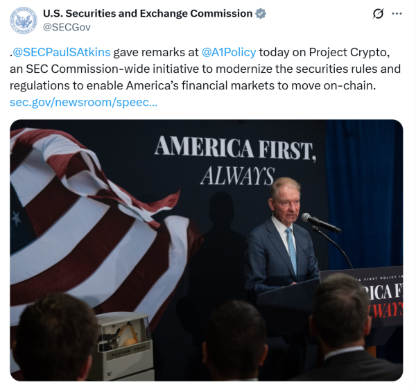 SEC председатель: Большинство токенов криптовалюты не ценные бумаги, а также книга правил. SEC председатель: Большинство токенов криптовалюты не ценные бумаги, а также книга правил.