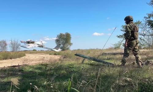 Беспилотники «Днепра» уничтожили пункт управления дронами ВСУ в Херсонской области Беспилотники «Днепра» уничтожили пункт управления дронами ВСУ в Херсонской области