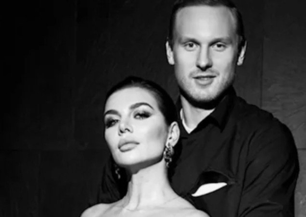 Папа Яниса Тиммы высмеял Анну Седокову в социальных сетях Папа Яниса Тиммы высмеял Анну Седокову в социальных сетях