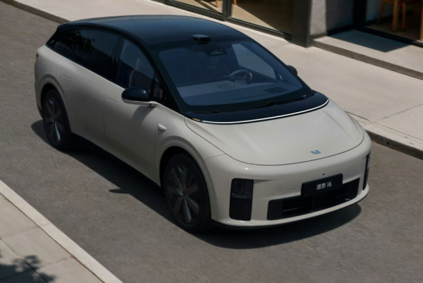 Анонсирован младший электрический кроссовер Li i6
