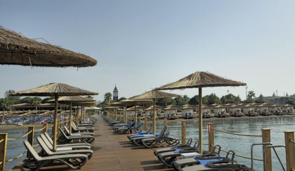 Туристы из России протестировали турецкий отель в венецианском стиле